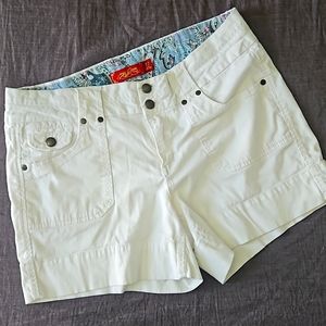 One 5 One Shorts SZ12 White
